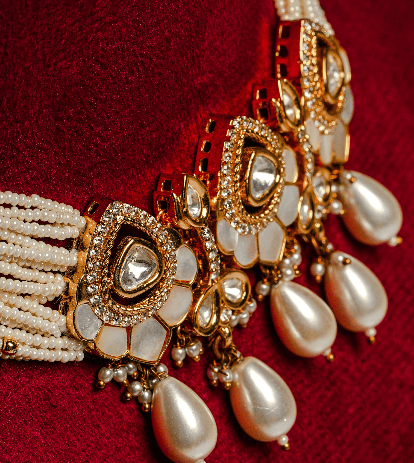 White Stones Pearl Beads Multi-Standerd Temple Jewellery Set